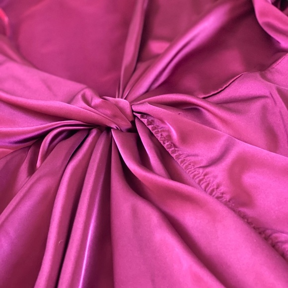 2XL Burgundy Dress (Kylie Jenner) - Picture 3 of 3